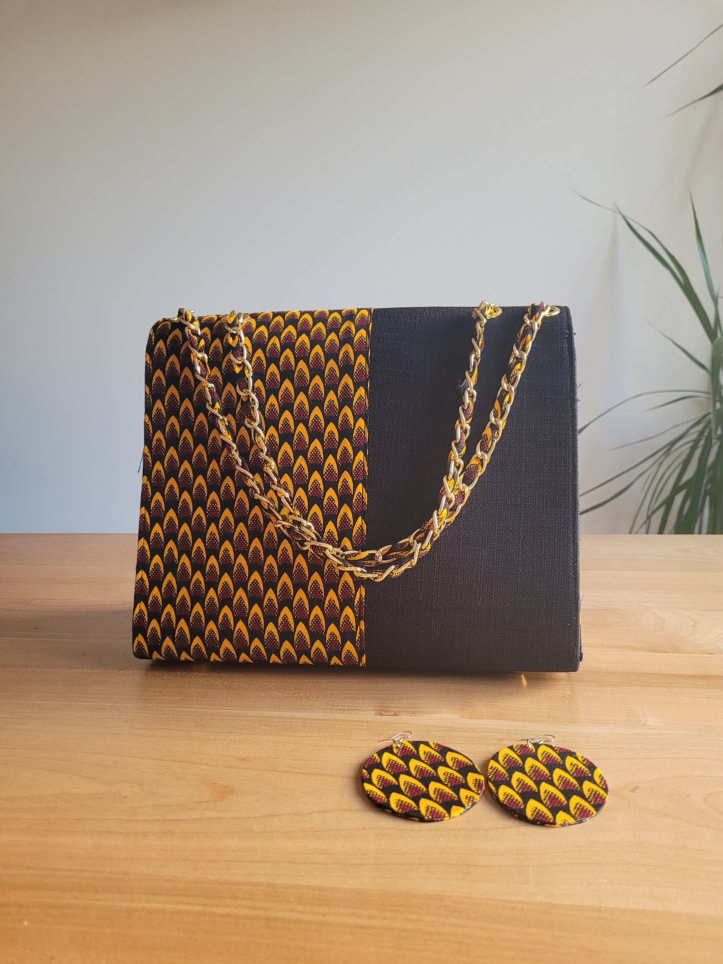 Sac bimatière tissu écaille de poisson et chaînette doré