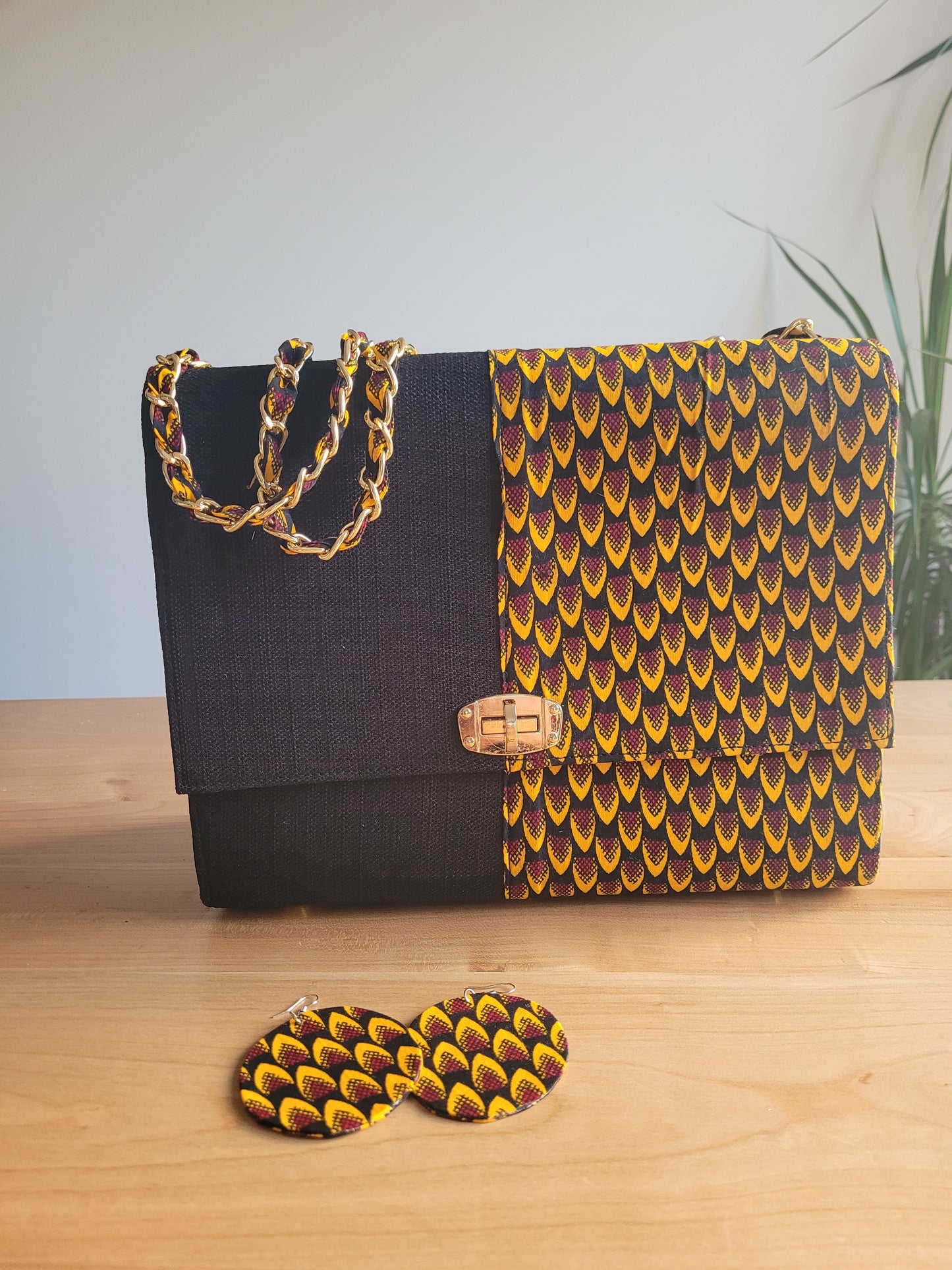 Sac bimatière tissu écaille de poisson et chaînette doré