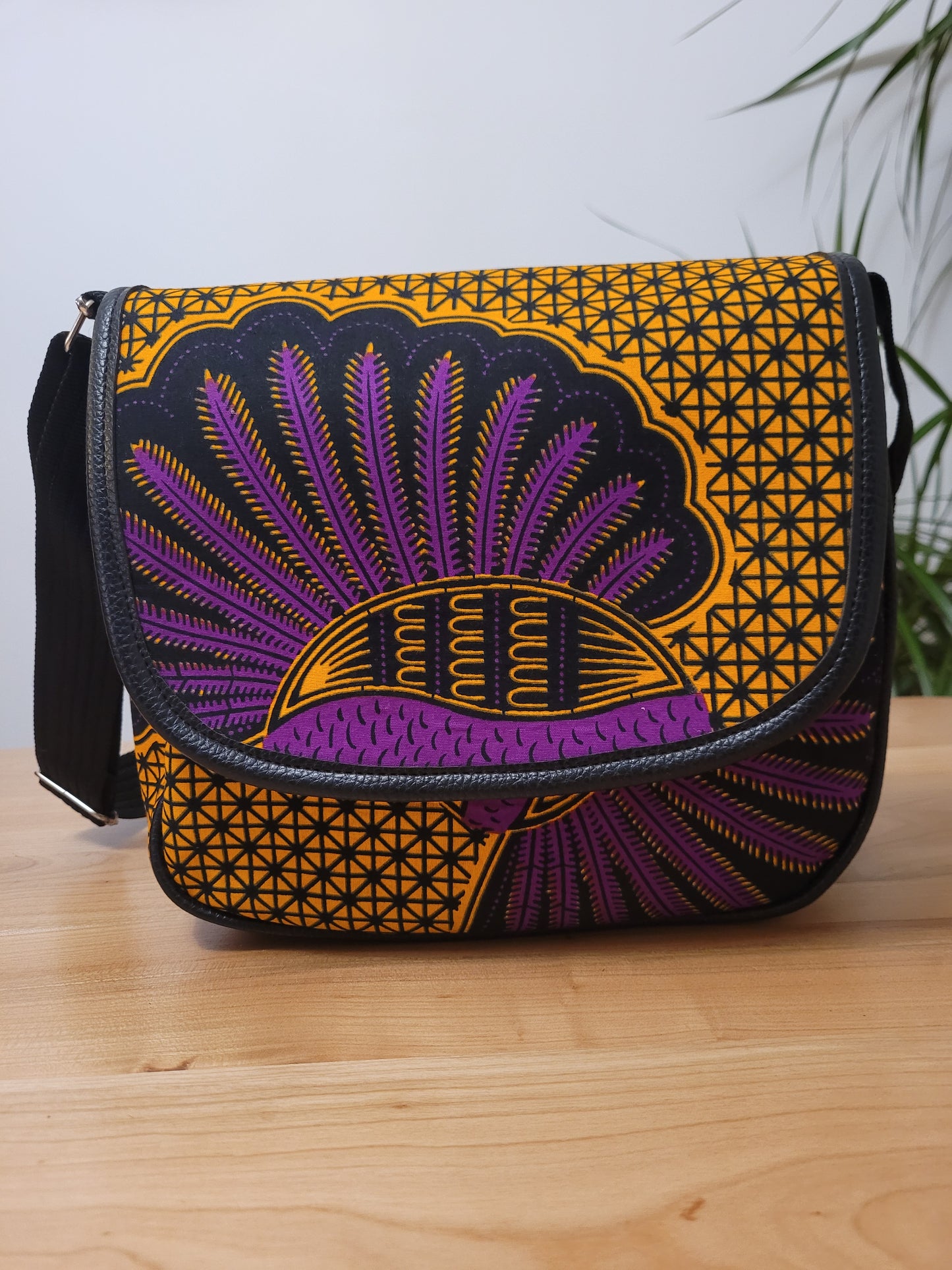 sac bandoulière carré bimatière tissu africain