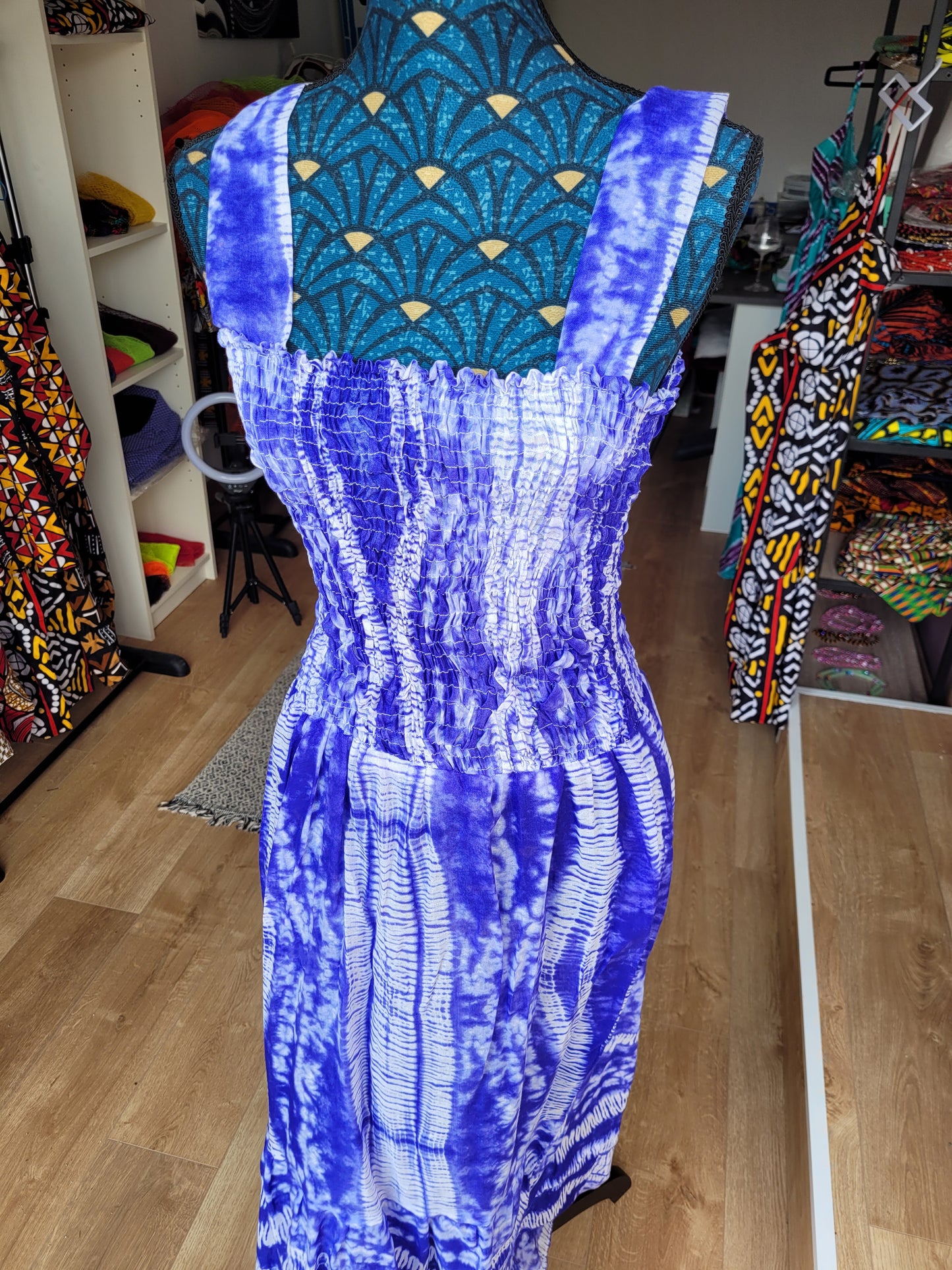 Robe longue tissu africain violet et blanc
