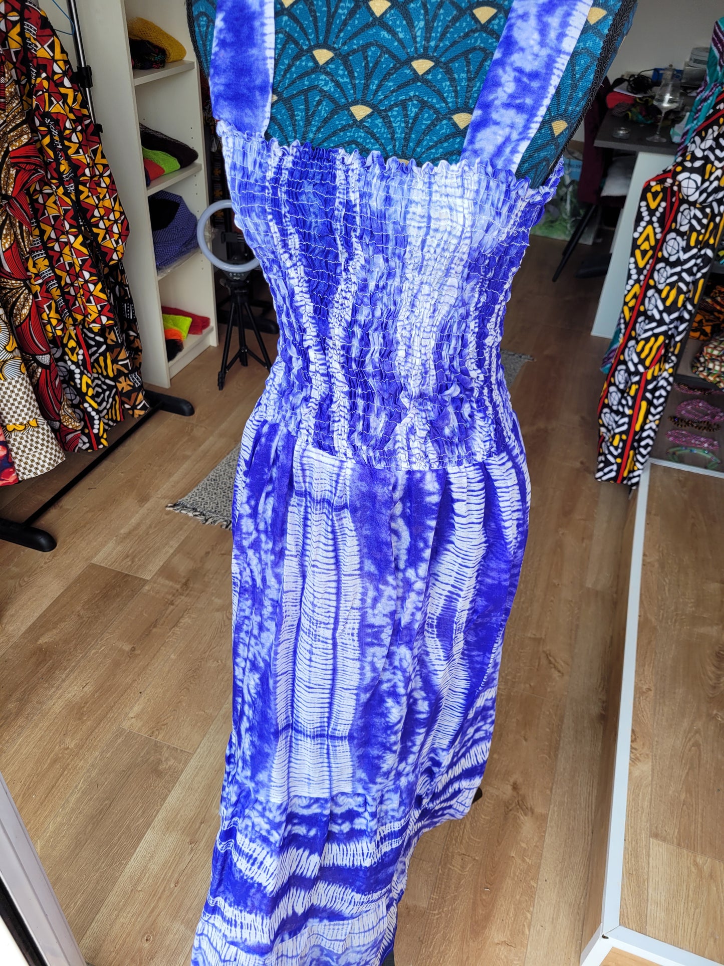Robe longue tissu africain violet et blanc