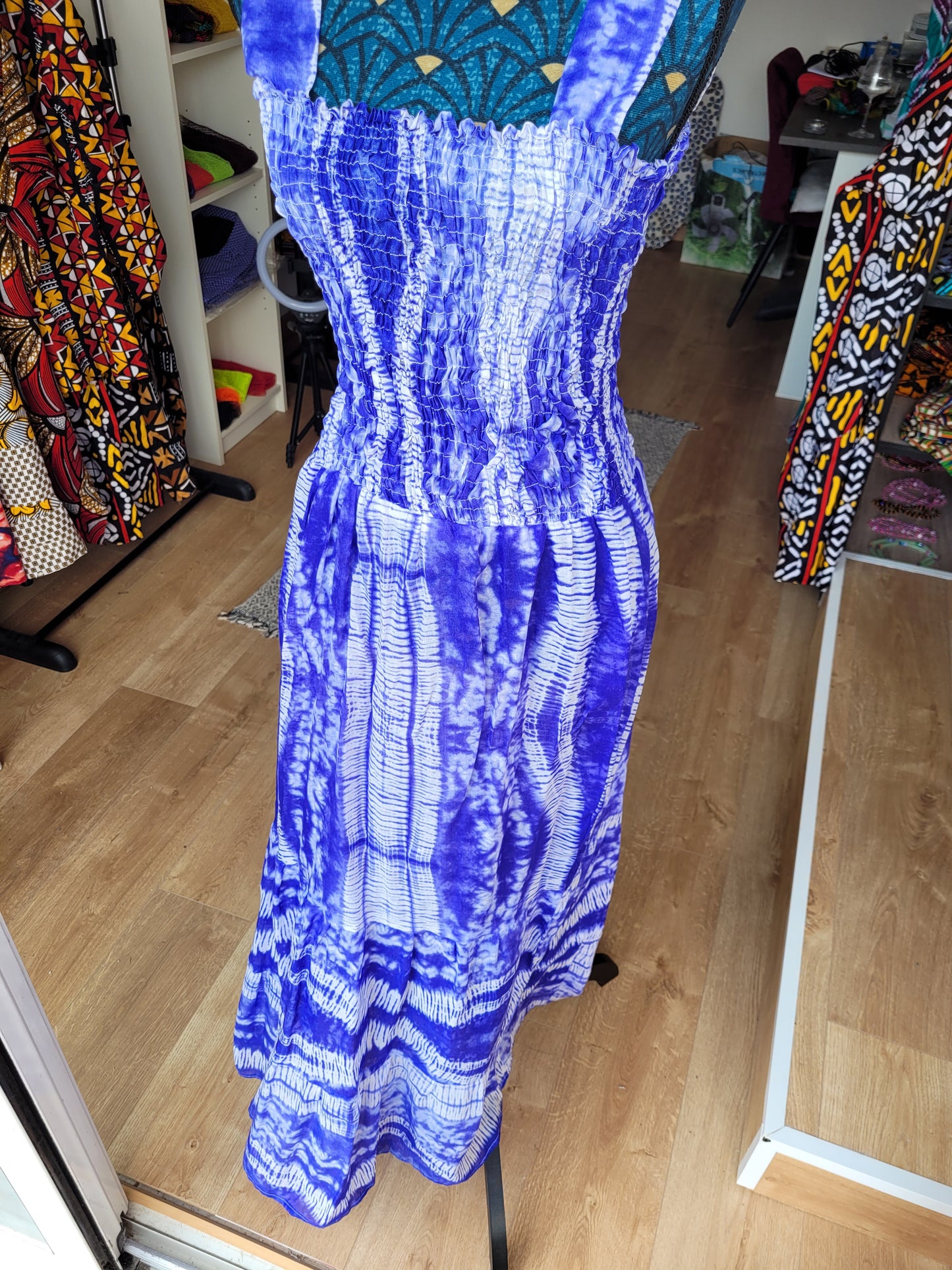 Robe longue tissu africain violet et blanc