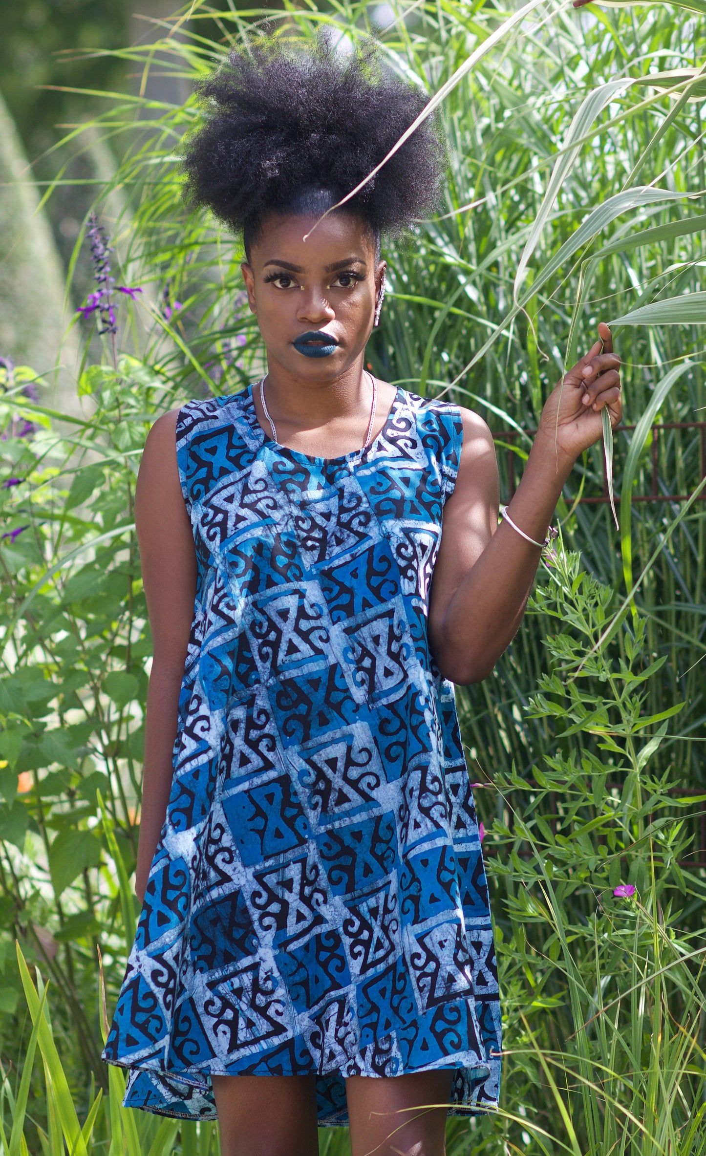 Robe mini évasée en tissu ethnique togolais