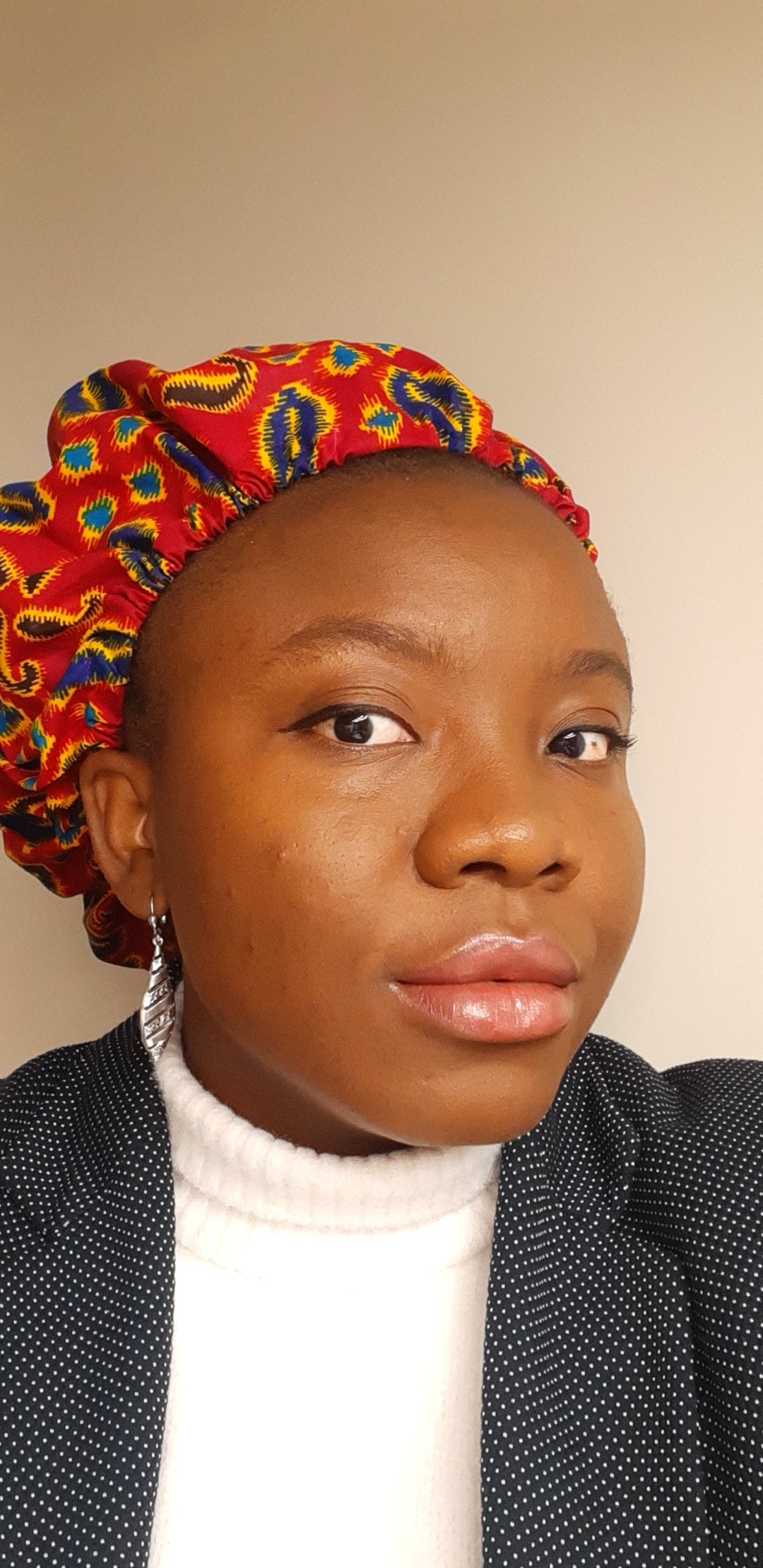 Bonnet fait au Sénégal de manière équitable