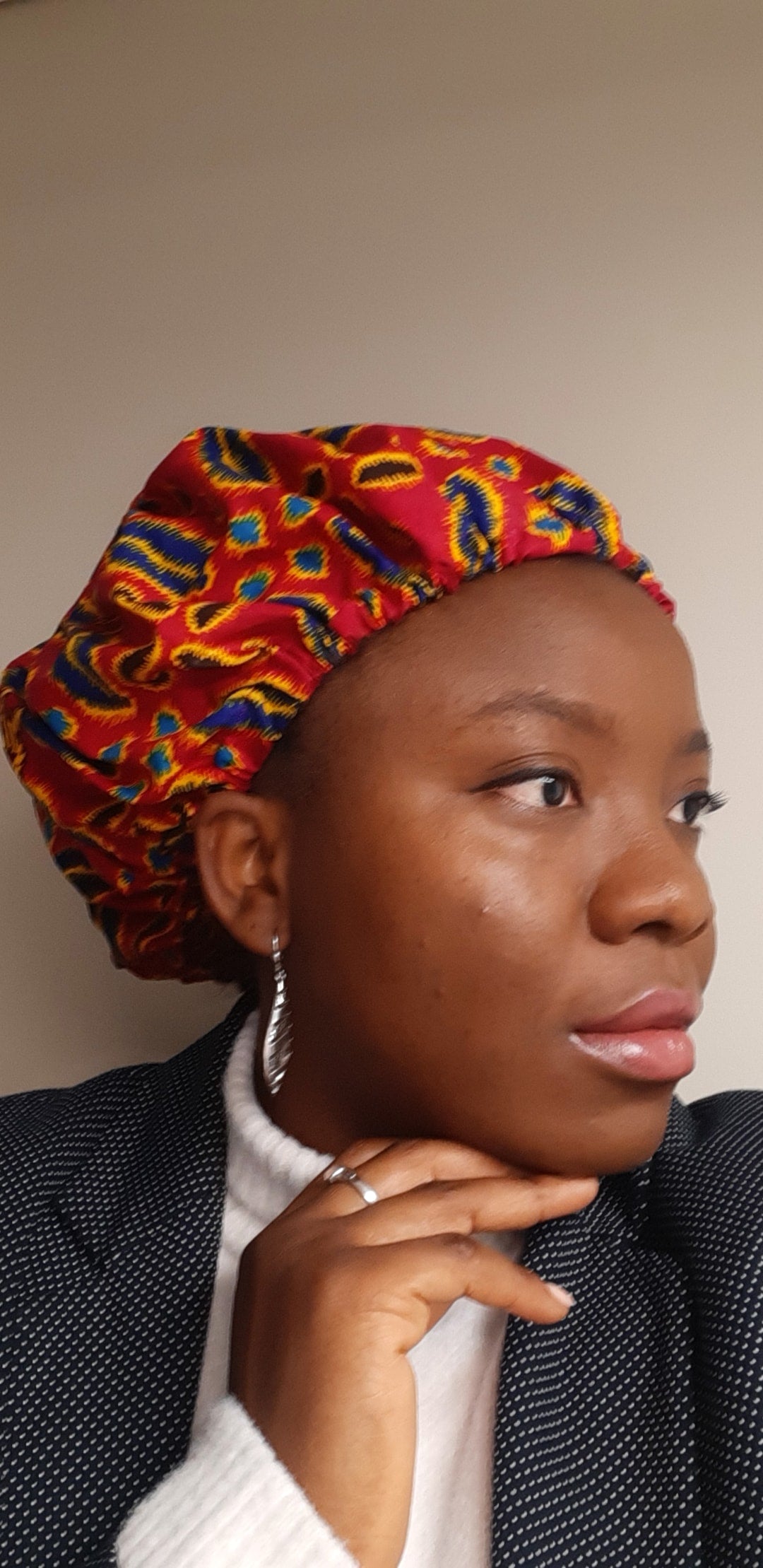 Bonnet fait au Sénégal de manière équitable