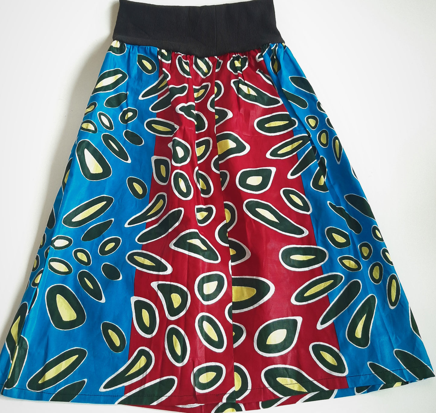 Jupe droite en tissu wax bleu/rouge
