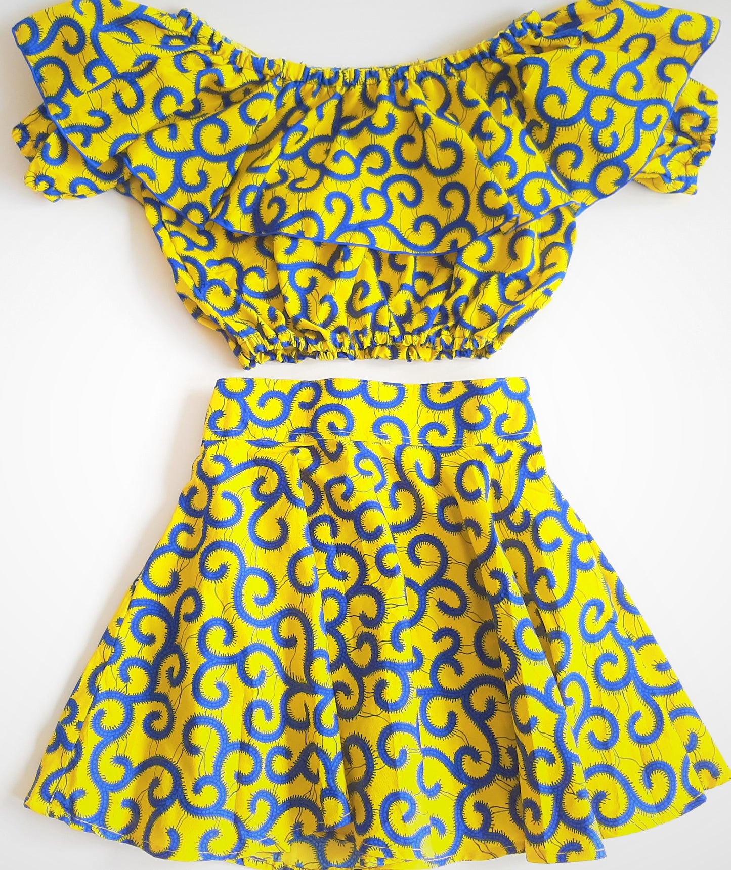 CropTop avec volant en tissu wax africain macaroni